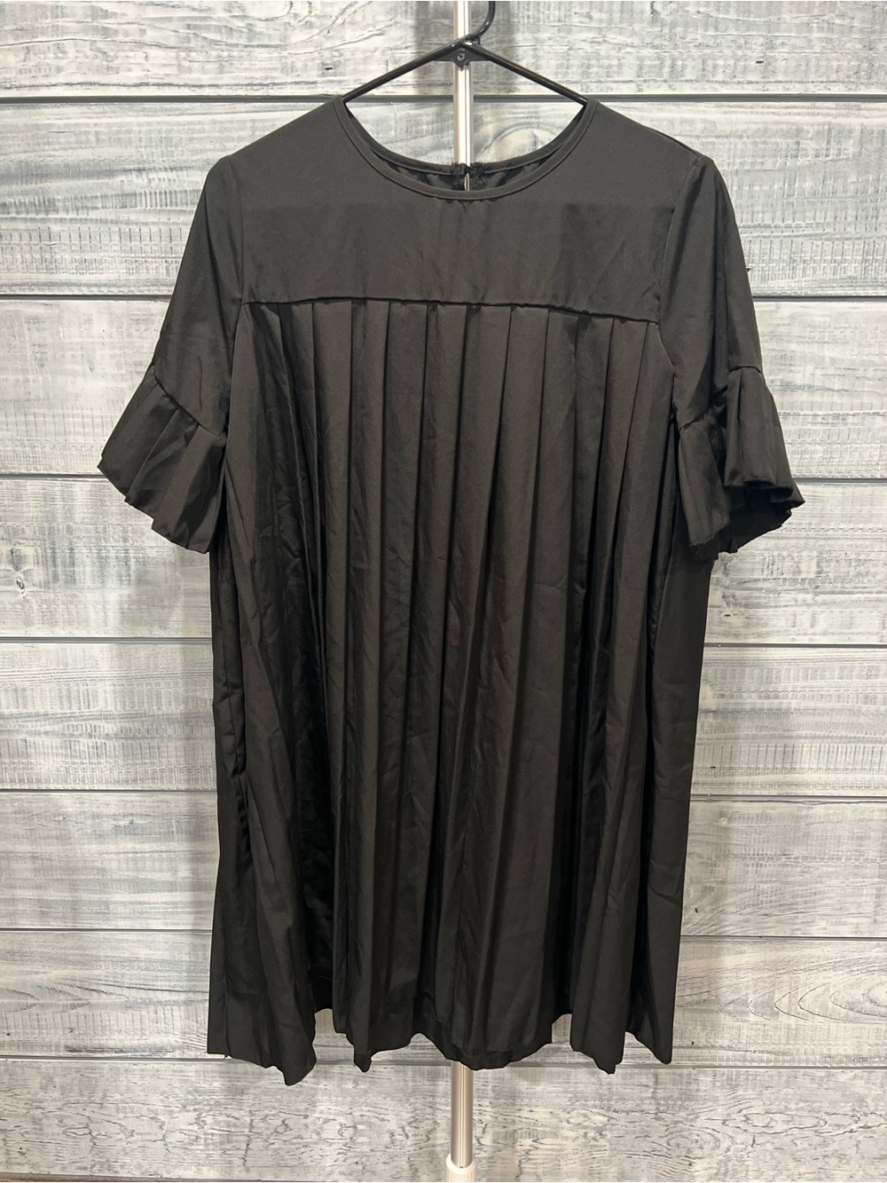 SHEIN Black Pleated Short-Sleeve Women’s Shirt Dress